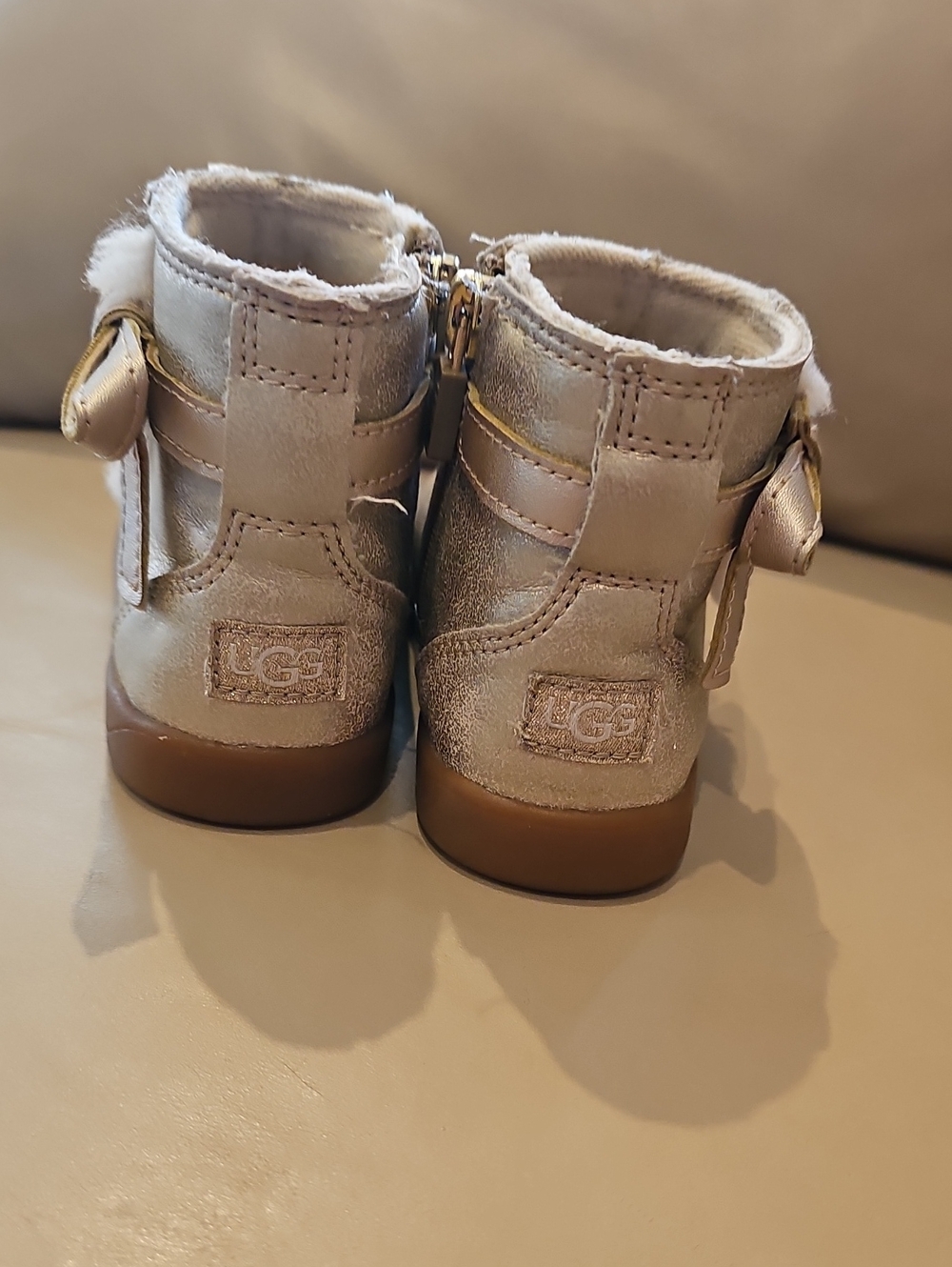 UGG Kids Metallic  Sheepskin Zip Boot with Bow